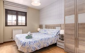 Apartamento Cano Badillo - Plaza Mayor - Leonapartamentos